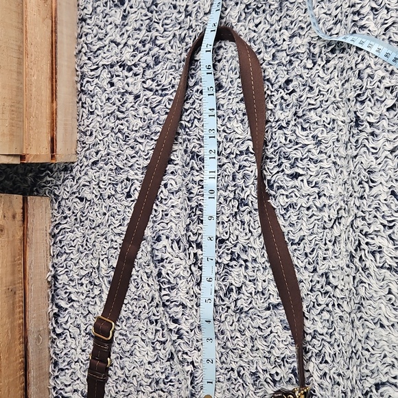 Signature Tan Coach Crossbody Bag - Picture 14 of 16